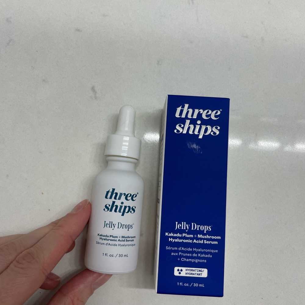 NWT Jelly Drops Hyaluronic Acid Serum - White